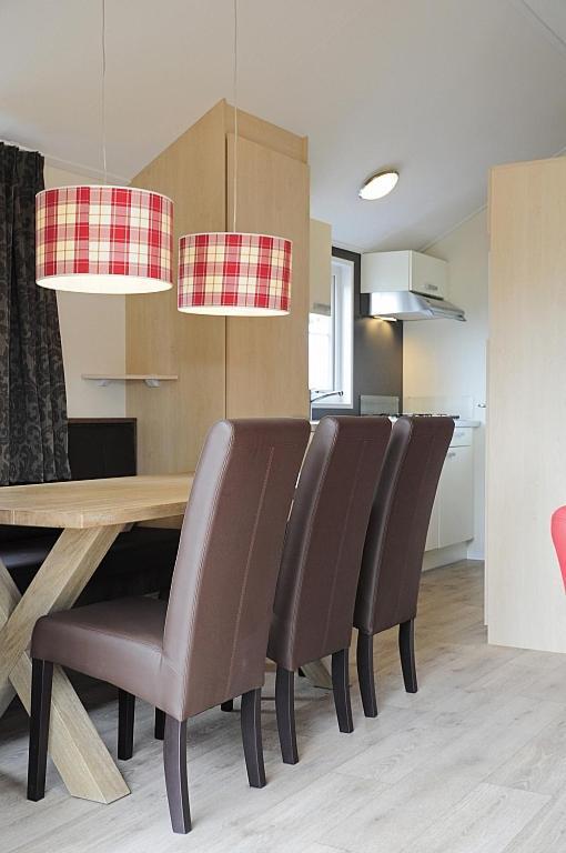 Lodge 6 Personen Camping De Molenhof Reutum ภายนอก รูปภาพ
